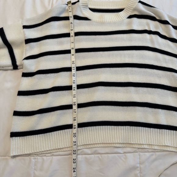 Shein Striped Black and White Sweater Size XL - Picture 6 of 7